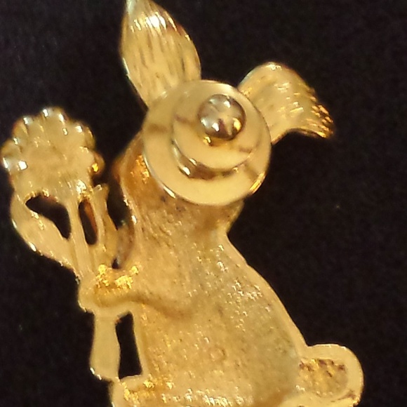 Vintage Avon Gold Tone Bunny Tac PIn - Picture 2 of 2